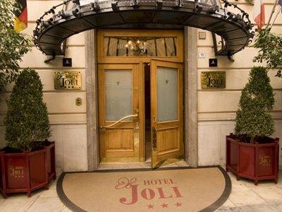 Joli Hotel 3*